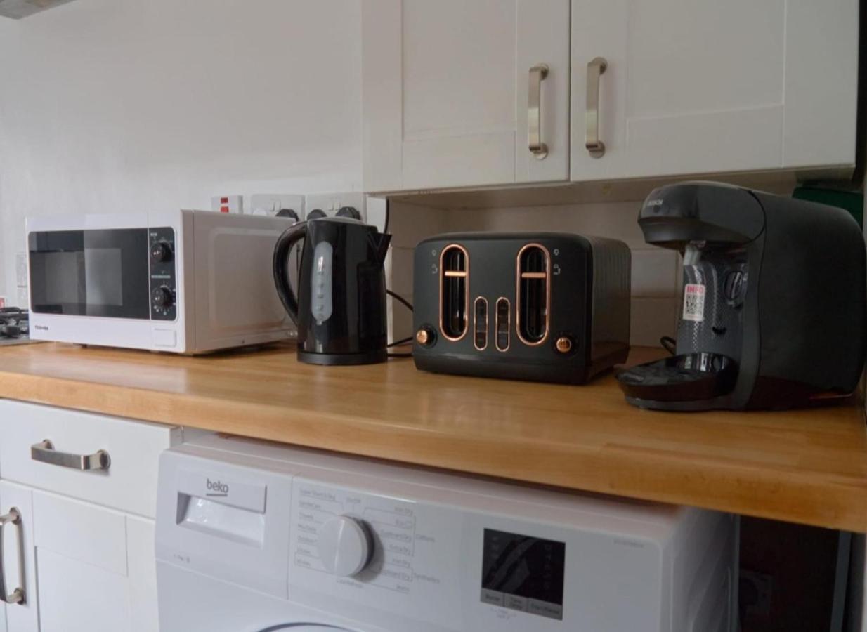 Lovely Large London Apartment Near Stratford Εξωτερικό φωτογραφία