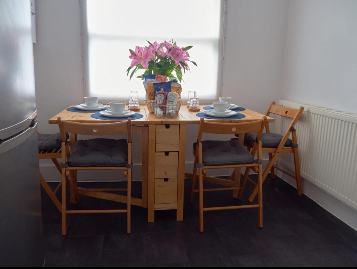 Lovely Large London Apartment Near Stratford Εξωτερικό φωτογραφία