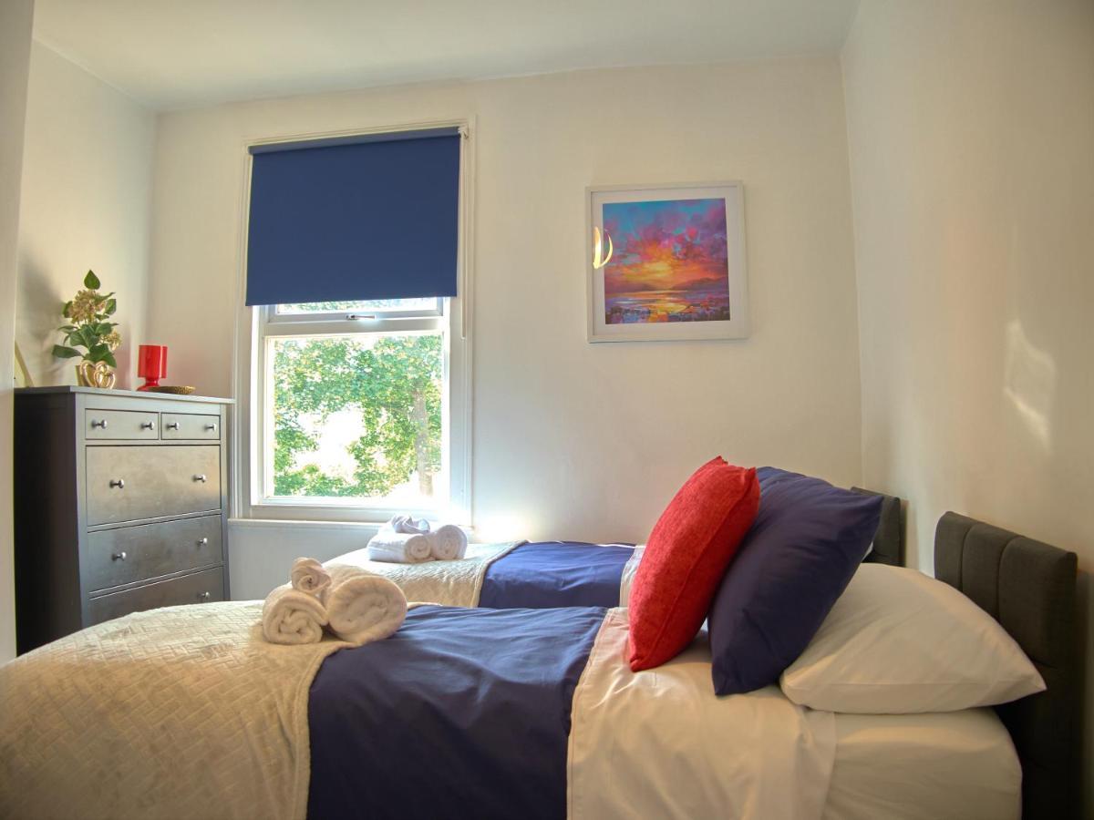 Lovely Large London Apartment Near Stratford Εξωτερικό φωτογραφία
