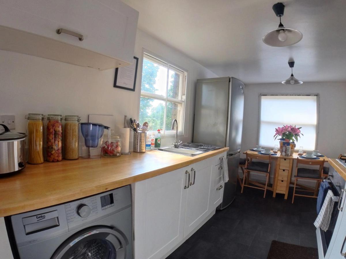 Lovely Large London Apartment Near Stratford Εξωτερικό φωτογραφία